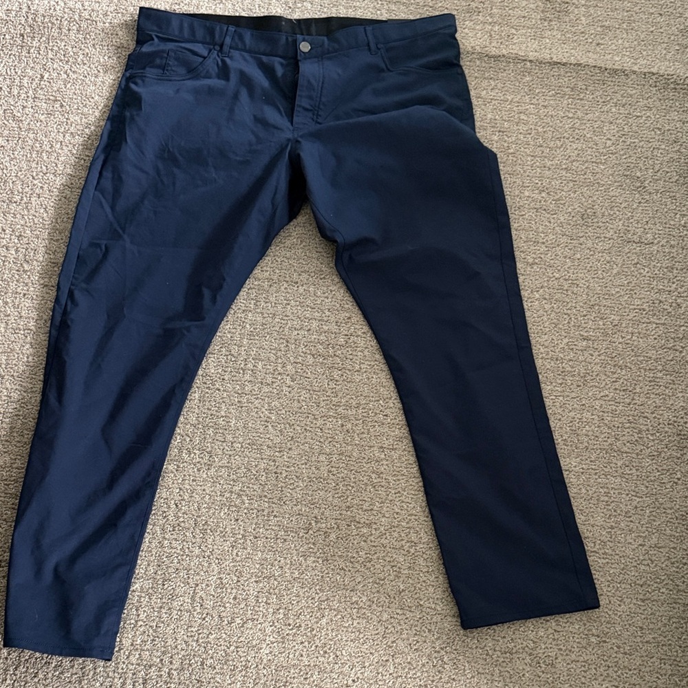 Nike Men's Dark Blue Chinos